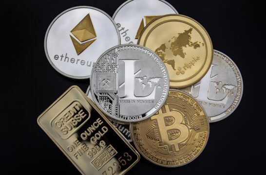 البيتكوين والايثيريوم والعملات الرقمية Bitcoin, Etherum, and cryptocurrencies Image by <a href="https://pixabay.com/users/worldspectrum-7691421/?utm_source=link-attribution&utm_medium=referral&utm_campaign=image&utm_content=3409725" srcset=